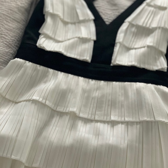 Prom dress - Black and white - BCBG - Picture 6 of 8